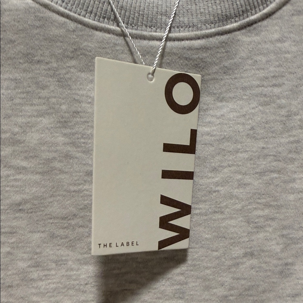 Club Wilo Women’s Gray Crewneck Sweatshirt, Size XS - Picture 6 of 7